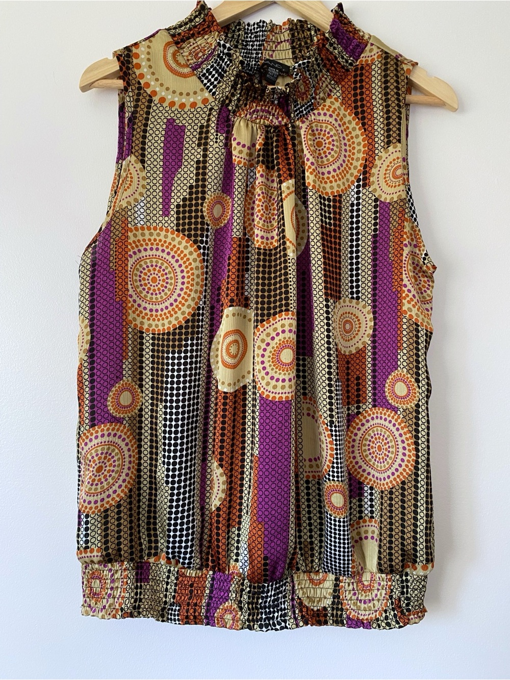 Piano Sleeveless Printed Ruffle Neck Top - Purple, Orange & Gold